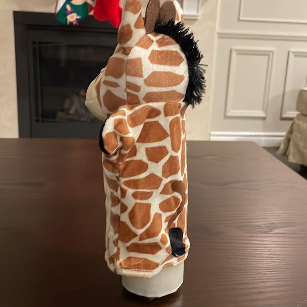 Melissa and Doug Giraffe Zoo Animal Hand Puppet Excellent Condition 10” tall - Picture 4 of 5